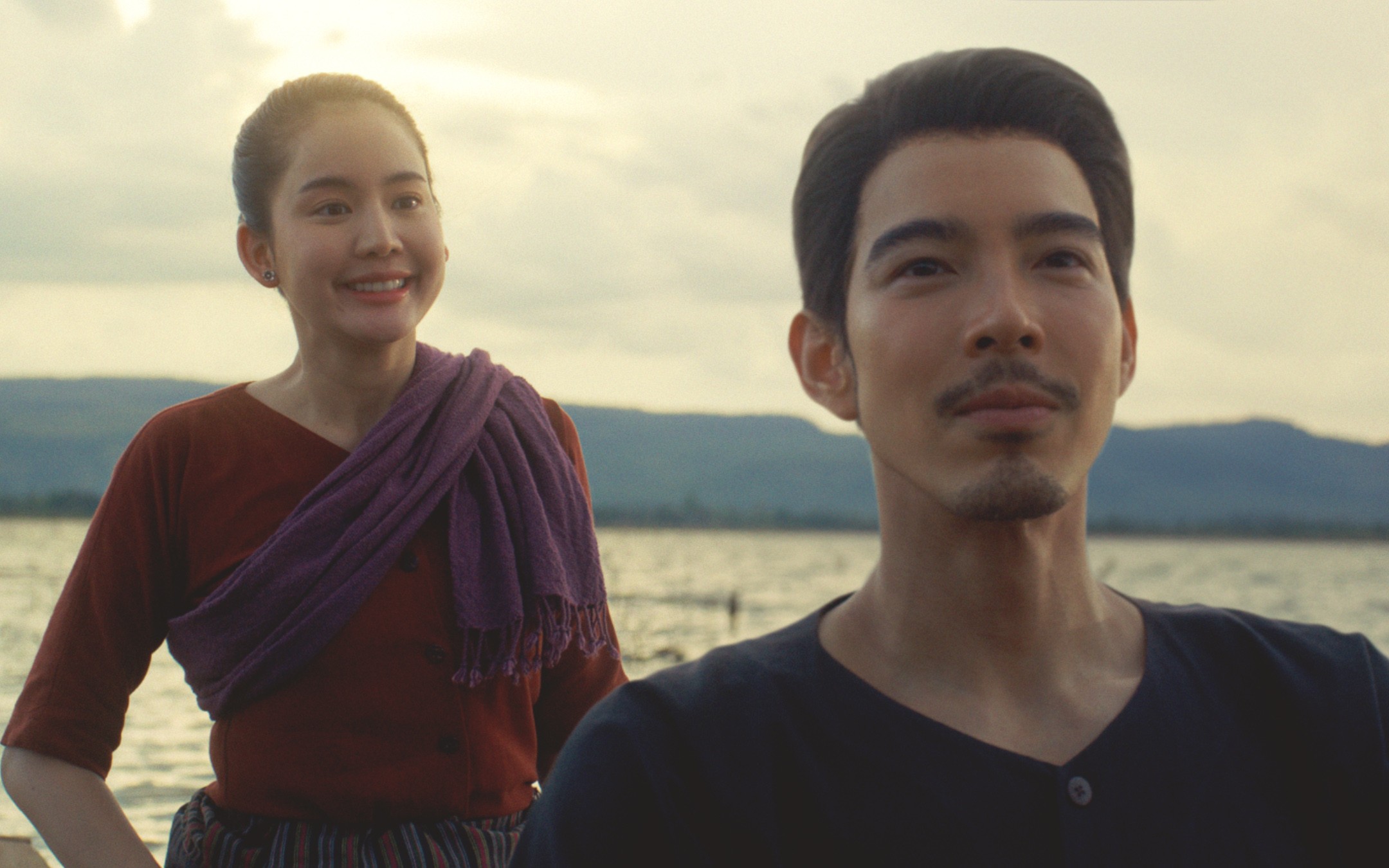 'Bé ghệ ma cưng' 'xuyên không' đến mọi thời đại Thái Lan, mượn văn hóa, lịch sử kể chuyện 'nghiệt duyên tiền kiếp' đầy hấp dẫn