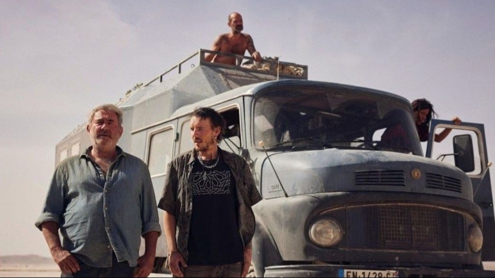 'Sirat' có tạo được đột phá phim hành động hiện sinh?