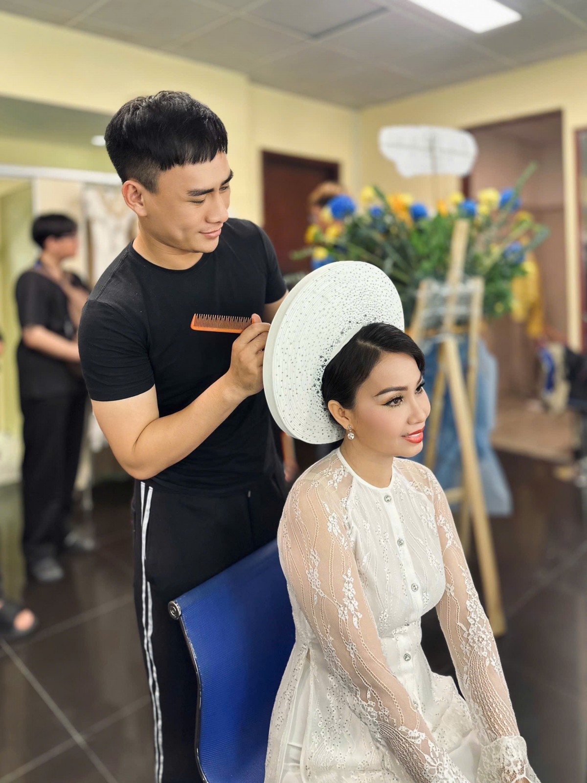 Hồ Thiên Tuấn: Khi nét cọ đi cùng cái tâm và lòng tử tế!