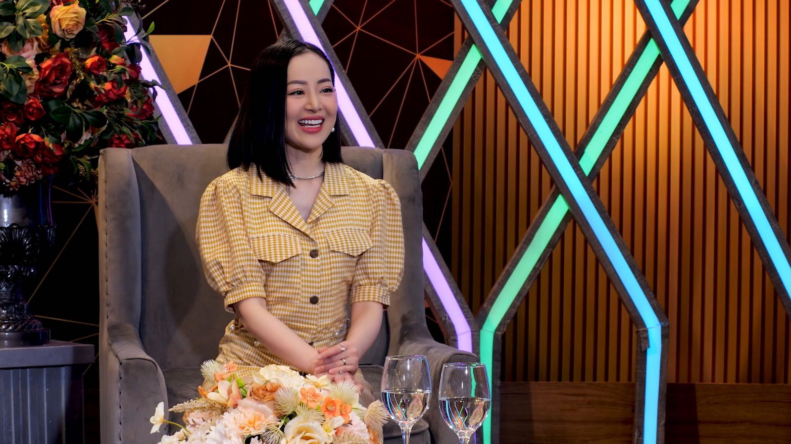 Nghệ sĩ Kiều Mai Lý hơn 60 năm diễn xuất, khẳng định thành công là khi khán giả quên tên mình