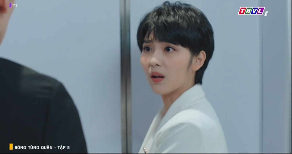 'Bóng tùng quân': Ngụy Lam và Hồng Tinh Tinh bị chơi bẩn nhốt trong phòng lạnh, tình thế nguy khẩn