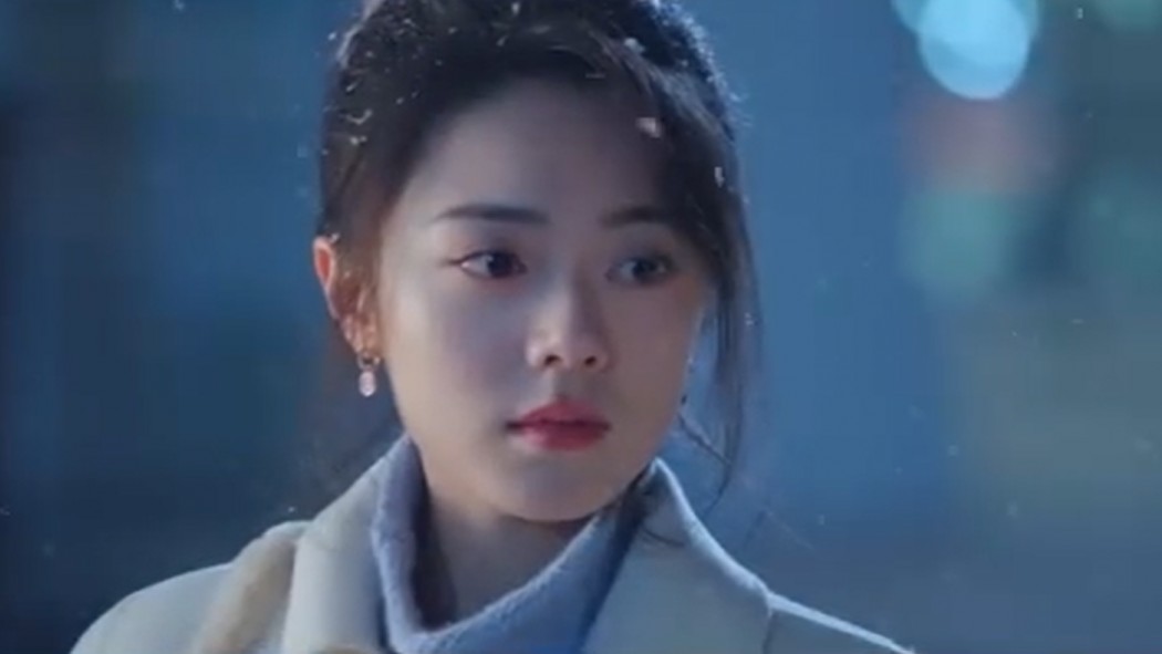 'Tôi như ánh dương rực rỡ': Phân cảnh lãng mạn vẫn không 'cứu' nổi cặp chính