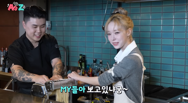 Winter (aespa) gửi tín hiệu bí mật đến Jungkook (BTS) trong quá trình quay phim?