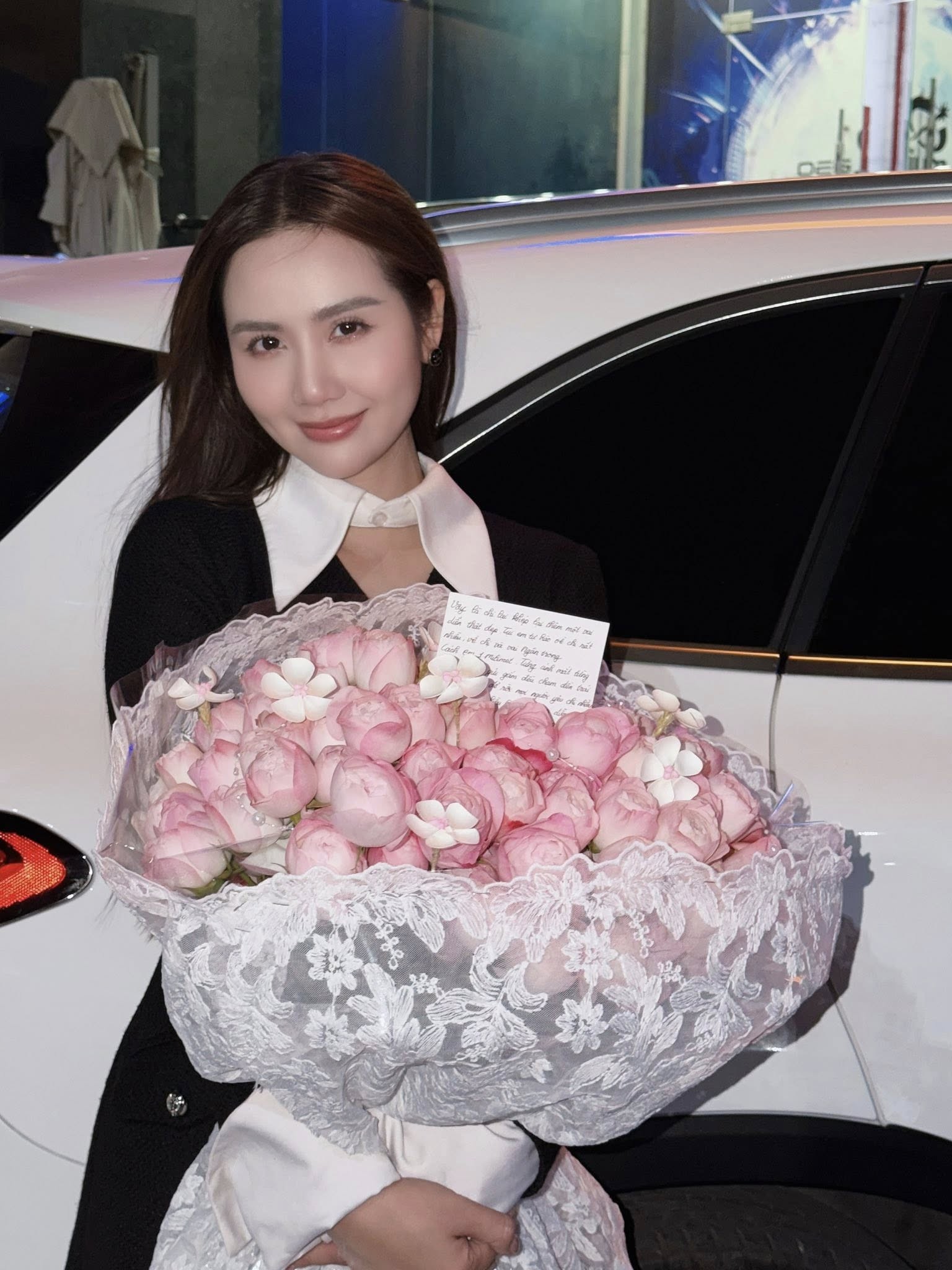 'Cách em 1 milimet' chính thức đóng máy: Dàn diễn viên nghẹn ngào nói lời chia tay