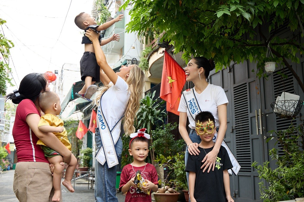 'Miss Cosmo 2025' Yolina Lindquist và Runner-Up Chelsea Fernandez ghi dấu 10 ngày đầu nhiệm kỳ với Media Tour và hoạt động cùng Smile Train