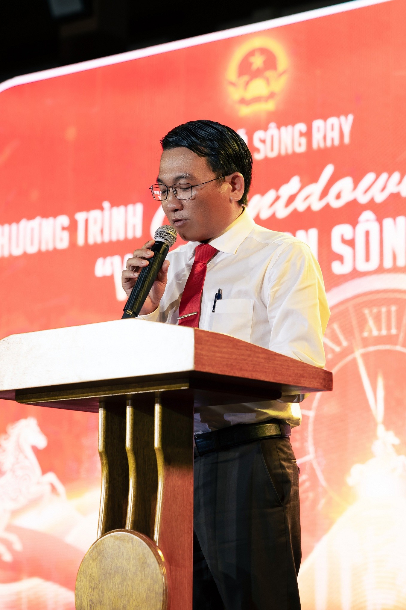 Lý Nhã Kỳ mời dàn nghệ sĩ đếm ngược đón năm mới tại 'Countdown Sông Ray 2026 – Vui hội non sông'