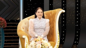 Ca sĩ Đông Đào bật mí món đồ đặc biệt trị giá 6 chỉ vàng mang lại nhiều show diễn và cát-xê cao