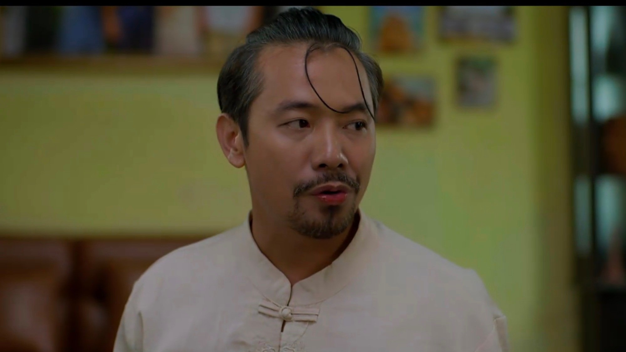 Vì sao vai diễn của Việt Bắc trong 'Gia đình trái dấu' bị ném đá dữ dội?