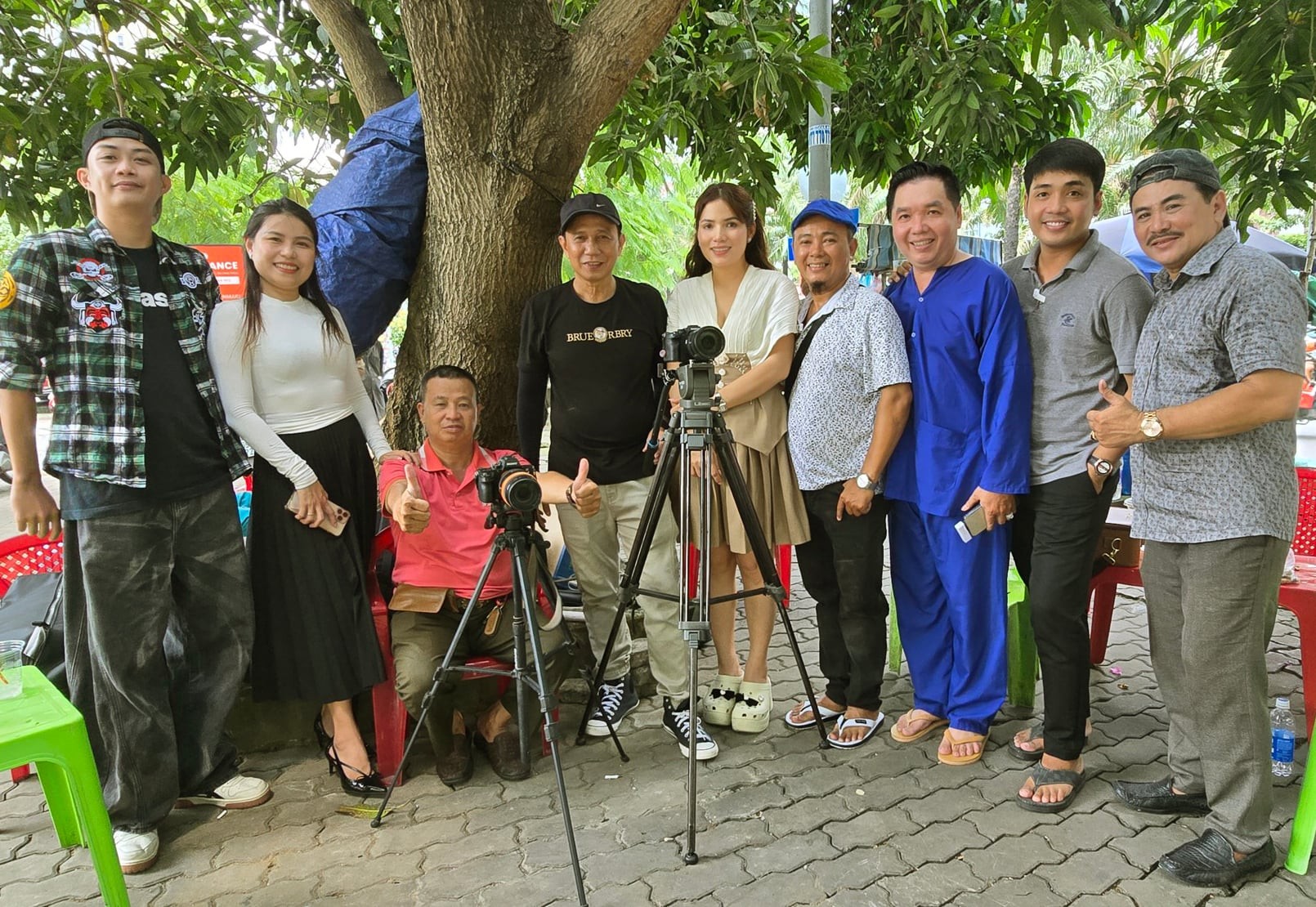 Nghệ sĩ Tùng Linh: Làm nghề tử tế, cát-xê là tình người!