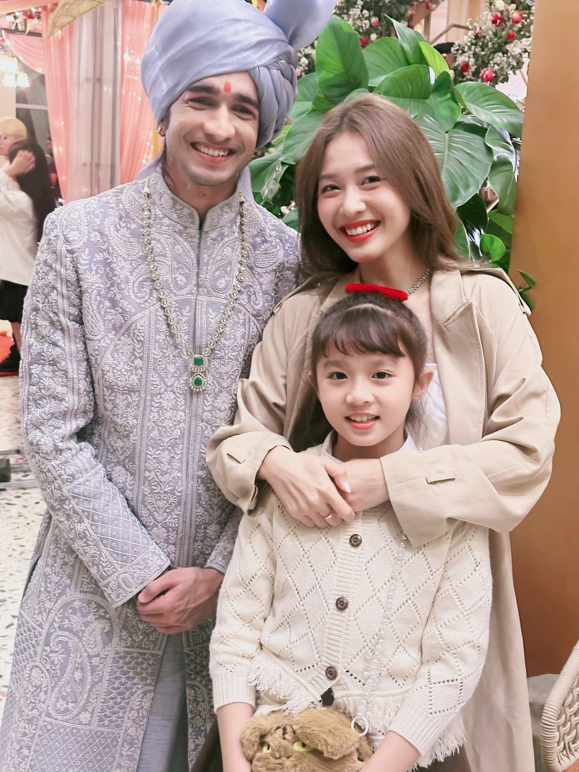 Xem đám cưới rực rỡ của Ấn Độ trong bộ phim hợp tác 'Vạn dặm yêu em - Love in Vietnam'