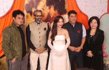 Xem đám cưới rực rỡ của Ấn Độ trong bộ phim hợp tác 'Vạn dặm yêu em - Love in Vietnam'