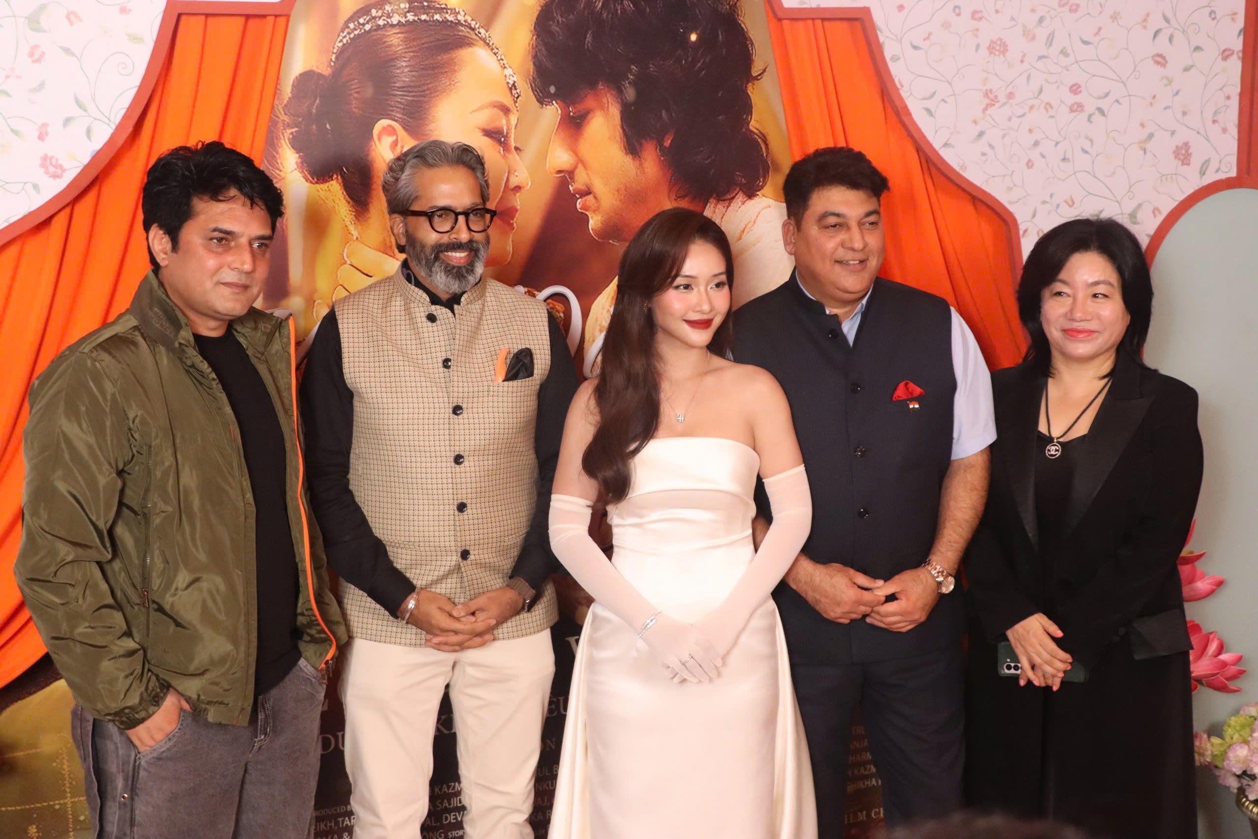 Xem đám cưới rực rỡ của Ấn Độ trong bộ phim hợp tác 'Vạn dặm yêu em - Love in Vietnam'