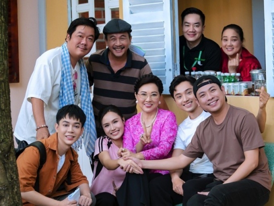 Diễn viên Phương Dung chuẩn bị cả trăm bộ áo bà ba để đóng phim 'Hẻm không tình yêu'