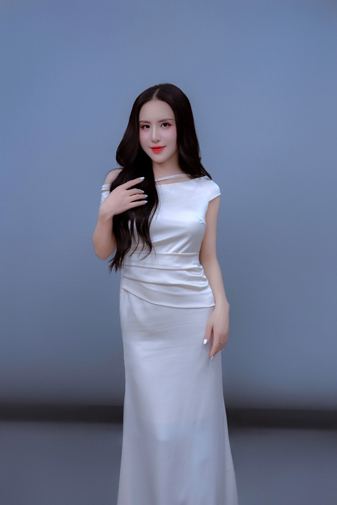 'Người kể chuyện tình': Ca sĩ N Ly hoạt động 10 năm vẫn chưa có thêm hit thứ 2