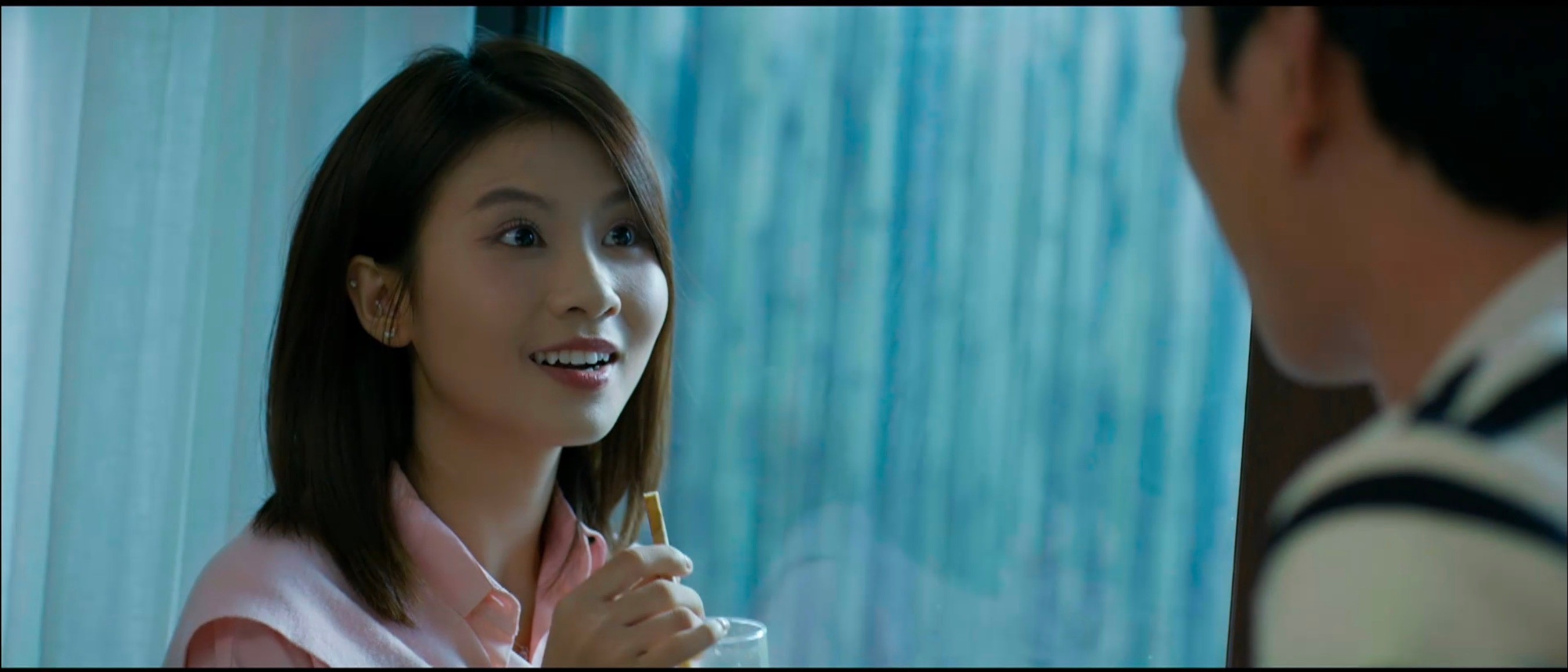 Từ kịch bản đến diễn xuất: Vì sao tập 16 'Gia đình trái dấu' khiến người xem khó chịu?