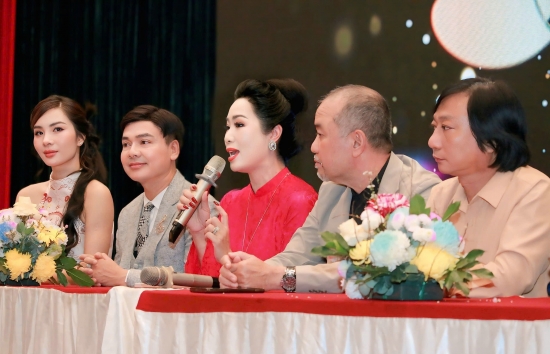 NSND Trịnh Kim Chi tiếp tục làm Trưởng ban giám khảo cuộc thi 'Hoa hậu tài sắc Việt' lần 2