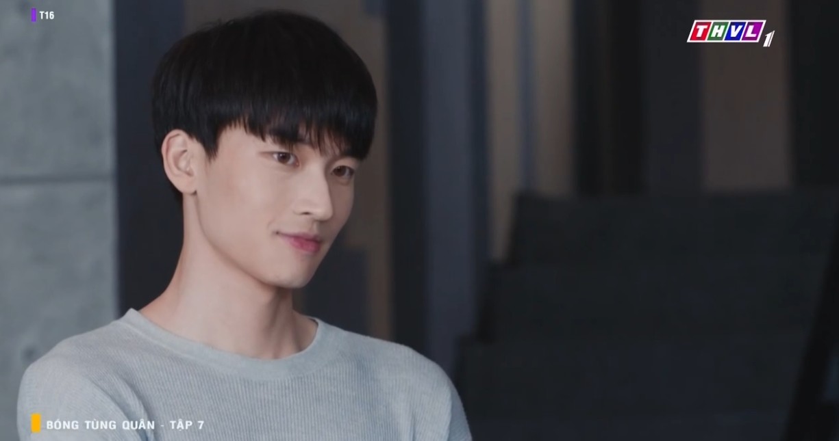 'Bóng tùng quân': Ngụy Lam bị bắt cóc, chủ tịch Nhuận Thế phải ký giấy chuyển nhượng để cứu con trai