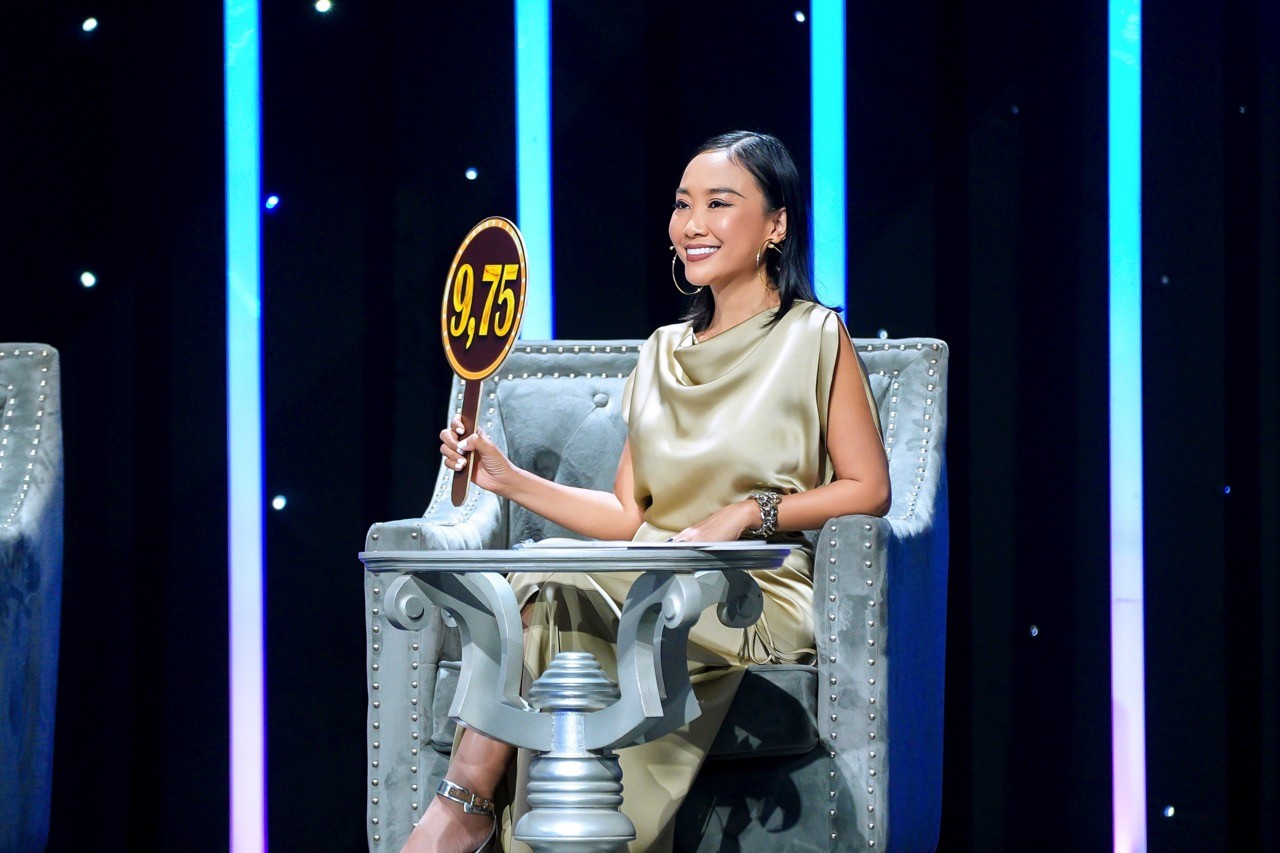 Hà Lam Anh, Châu Ngọc Hiếu, Trần Thủy Tiên mở màn 'Tỏa sáng sao đôi 2026' bằng loạt ca khúc hoành tráng, đa sắc màu