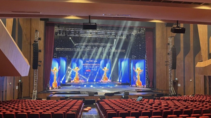 Lễ trao giải Ngôi Sao Xanh 2025 trước giờ G: Không khí háo hức lan tỏa tại Nhà hát Hòa Bình