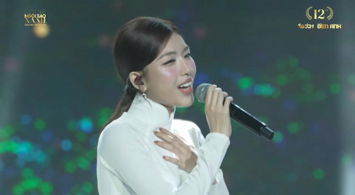 Live: Lễ trao giải Ngôi sao xanh lần thứ 12 - Giải thưởng Gương mặt Điện ảnh - Truyền hình hôm nay