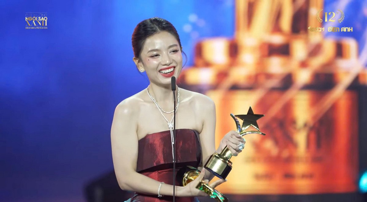 Live: Lễ trao giải Ngôi sao xanh lần thứ 12 - Giải thưởng Gương mặt Điện ảnh - Truyền hình hôm nay