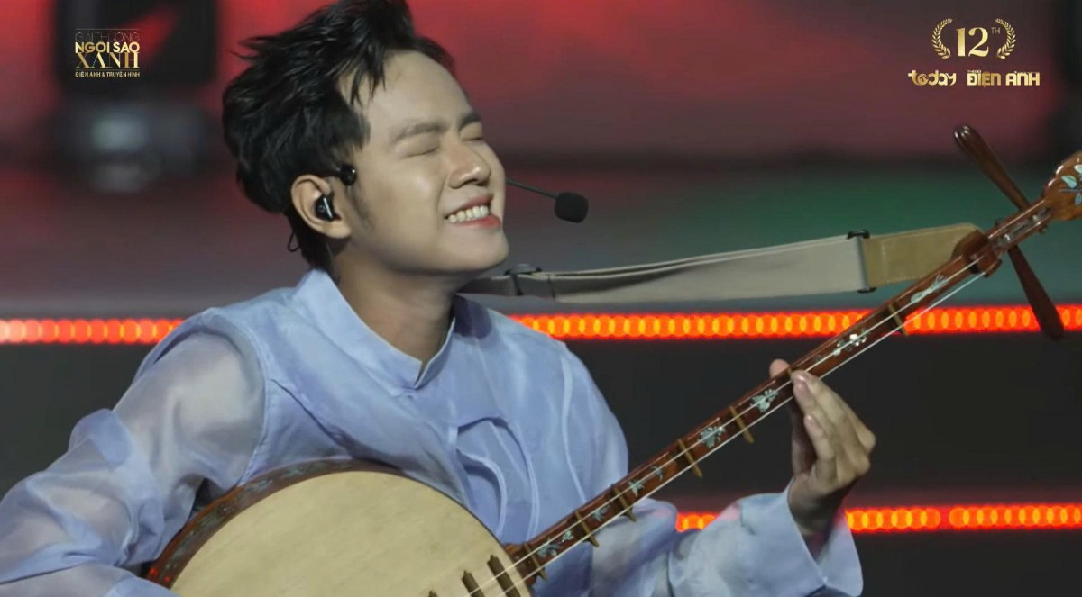 Live: Lễ trao giải Ngôi sao xanh lần thứ 12 - Giải thưởng Gương mặt Điện ảnh - Truyền hình hôm nay