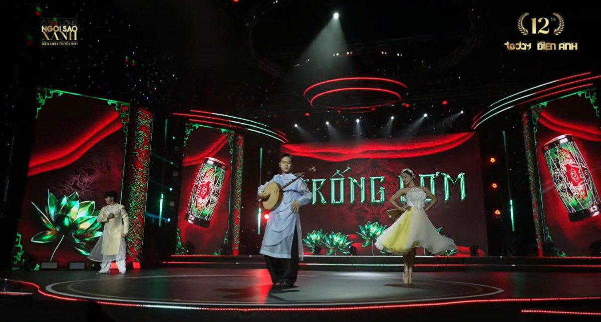 Live: Lễ trao giải Ngôi sao xanh lần thứ 12 - Giải thưởng Gương mặt Điện ảnh - Truyền hình hôm nay