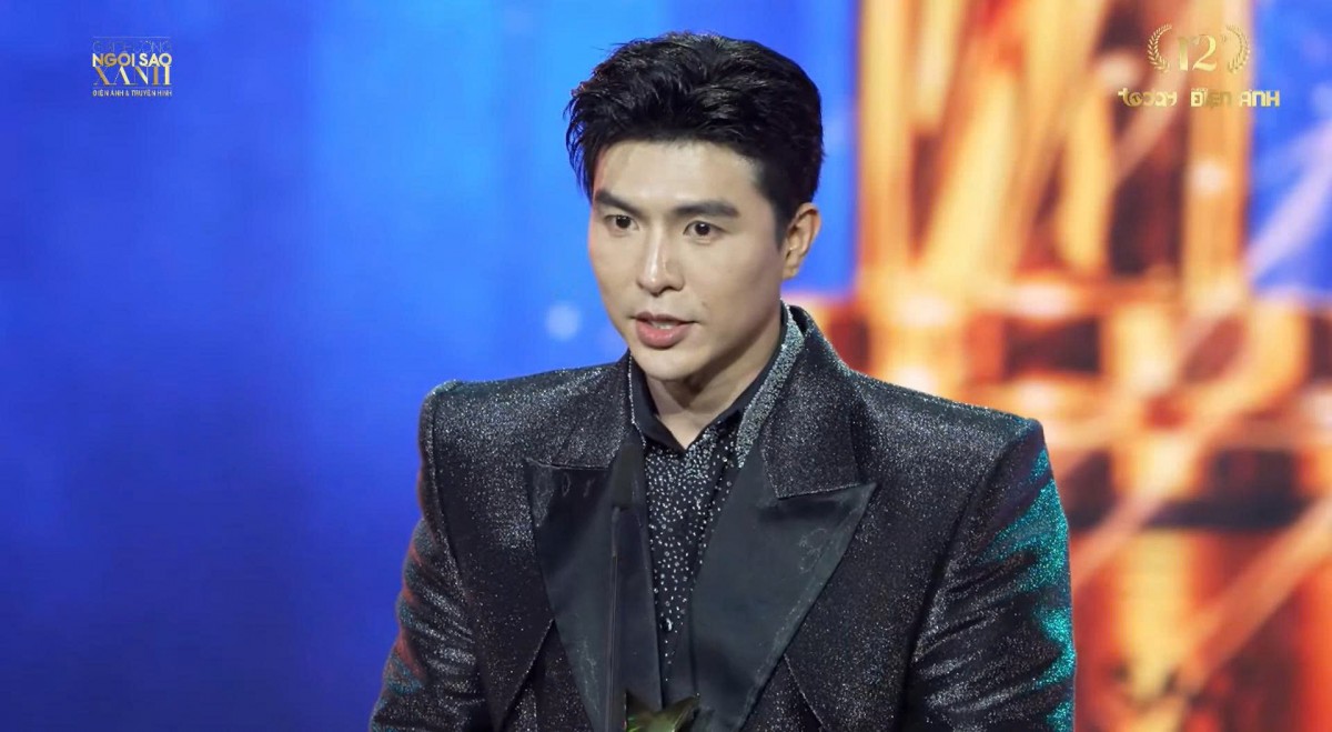 Live: Lễ trao giải Ngôi sao xanh lần thứ 12 - Giải thưởng Gương mặt Điện ảnh - Truyền hình hôm nay