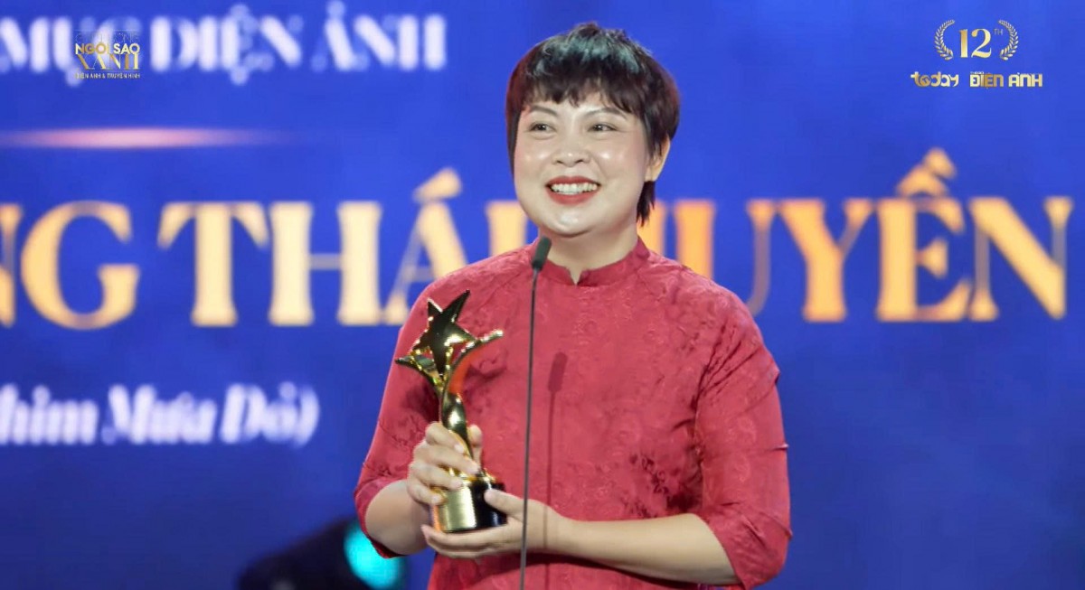 Live: Lễ trao giải Ngôi sao xanh lần thứ 12 - Giải thưởng Gương mặt Điện ảnh - Truyền hình hôm nay