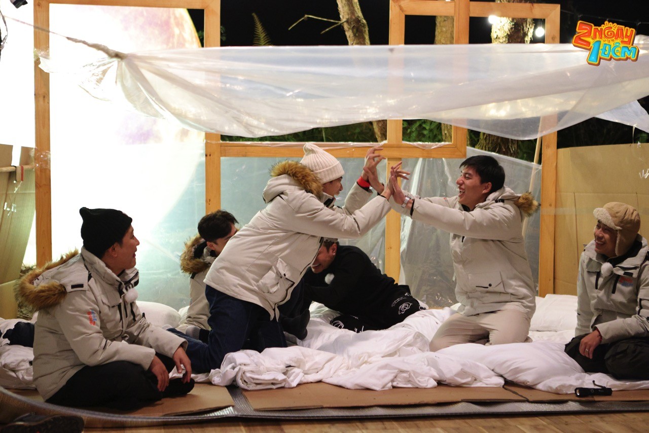 '2 ngày 1 đêm - Chuyện chưa kể': Kiều Minh Tuấn hoảng sợ bỏ nhiệm vụ giữa đường, bị Cris Phan hù cú chí mạng