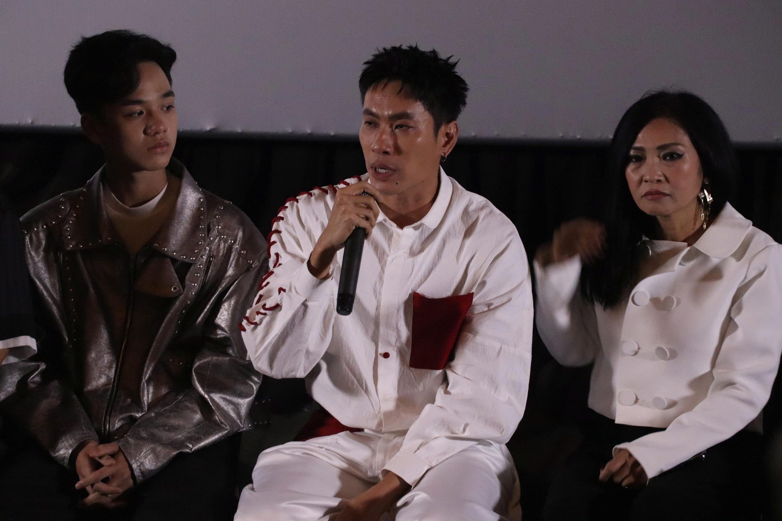 'Con kể ba nghe': Một thông điệp sâu sắc về cuộc đời người nghệ sĩ xiếc đi trên dây