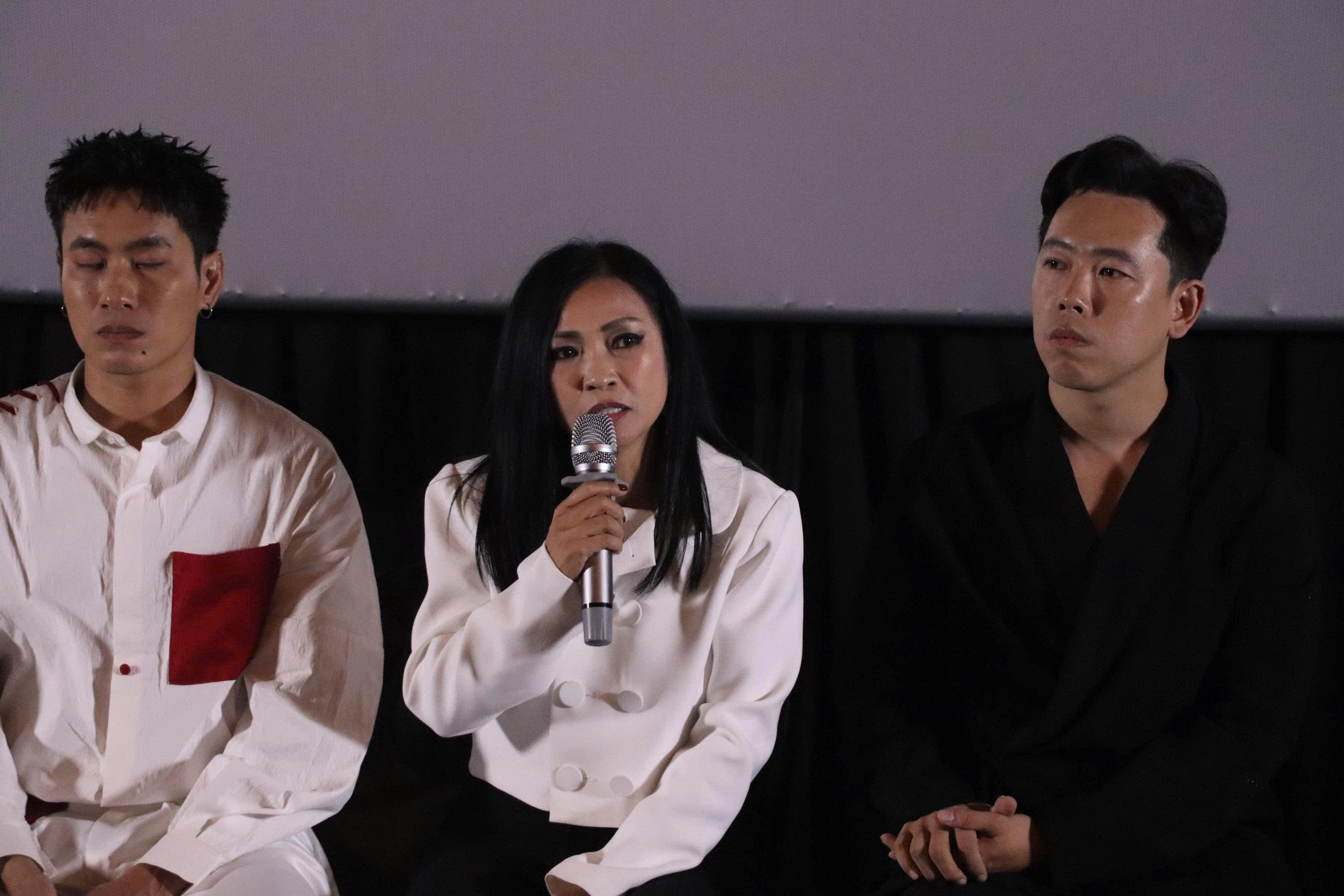 'Con kể ba nghe': Một thông điệp sâu sắc về cuộc đời người nghệ sĩ xiếc đi trên dây