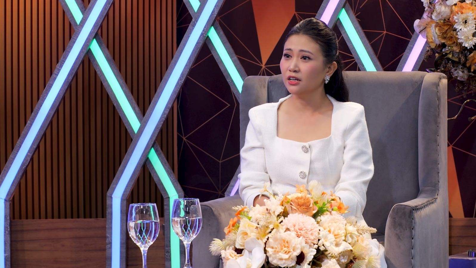 Huỳnh Ngân từng diễn kín lịch sân khấu kịch Sài Gòn, bật mí cách 'tách mình' với các nhân vật