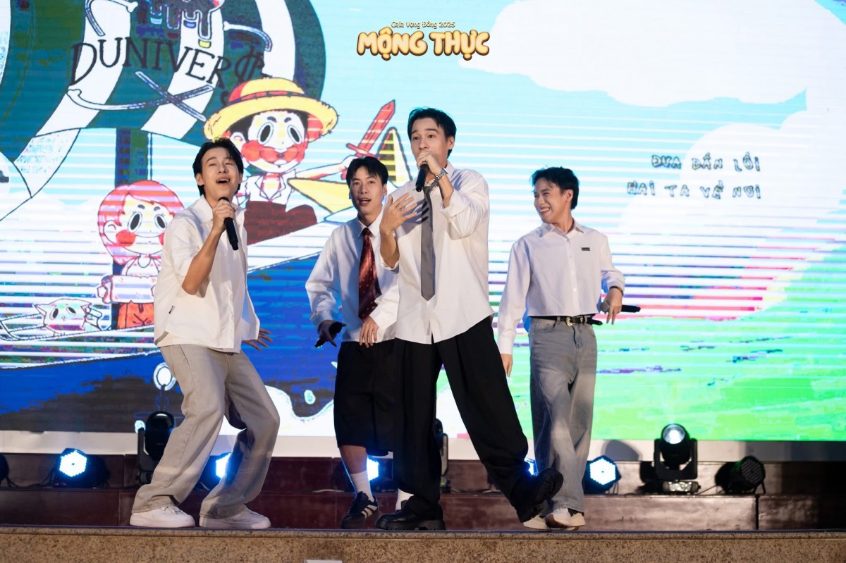 Duniverse thổi bùng sức trẻ trên sân khấu Gala Vọng Đông 2025: Mộng Thực