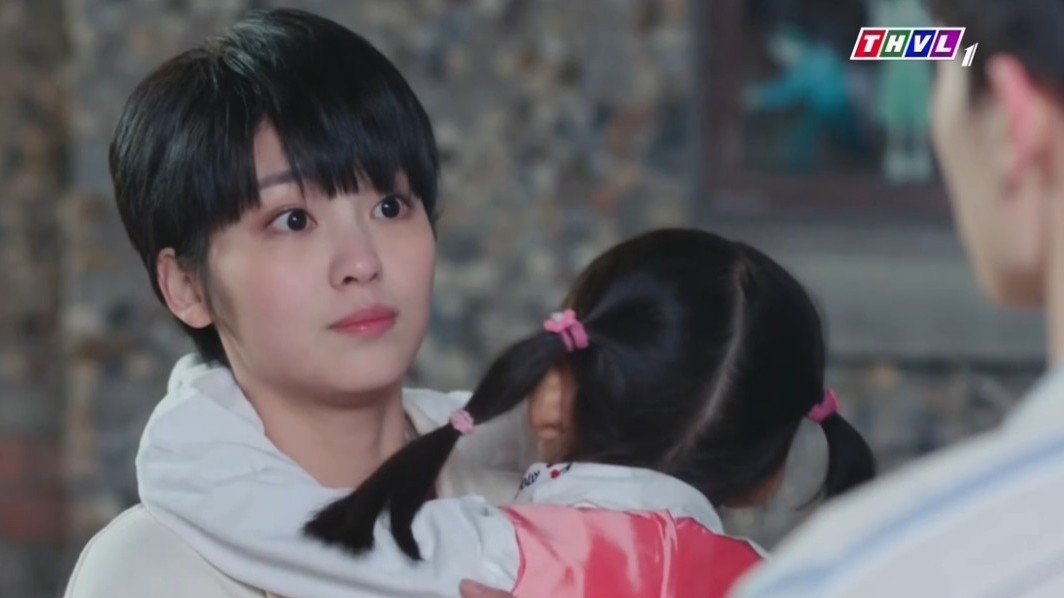 'Bóng tùng quân' tập 10: Lăng Thính mua nhẫn cầu hôn Hồng Tinh Tinh, muốn đưa sang Mỹ làm đám cưới