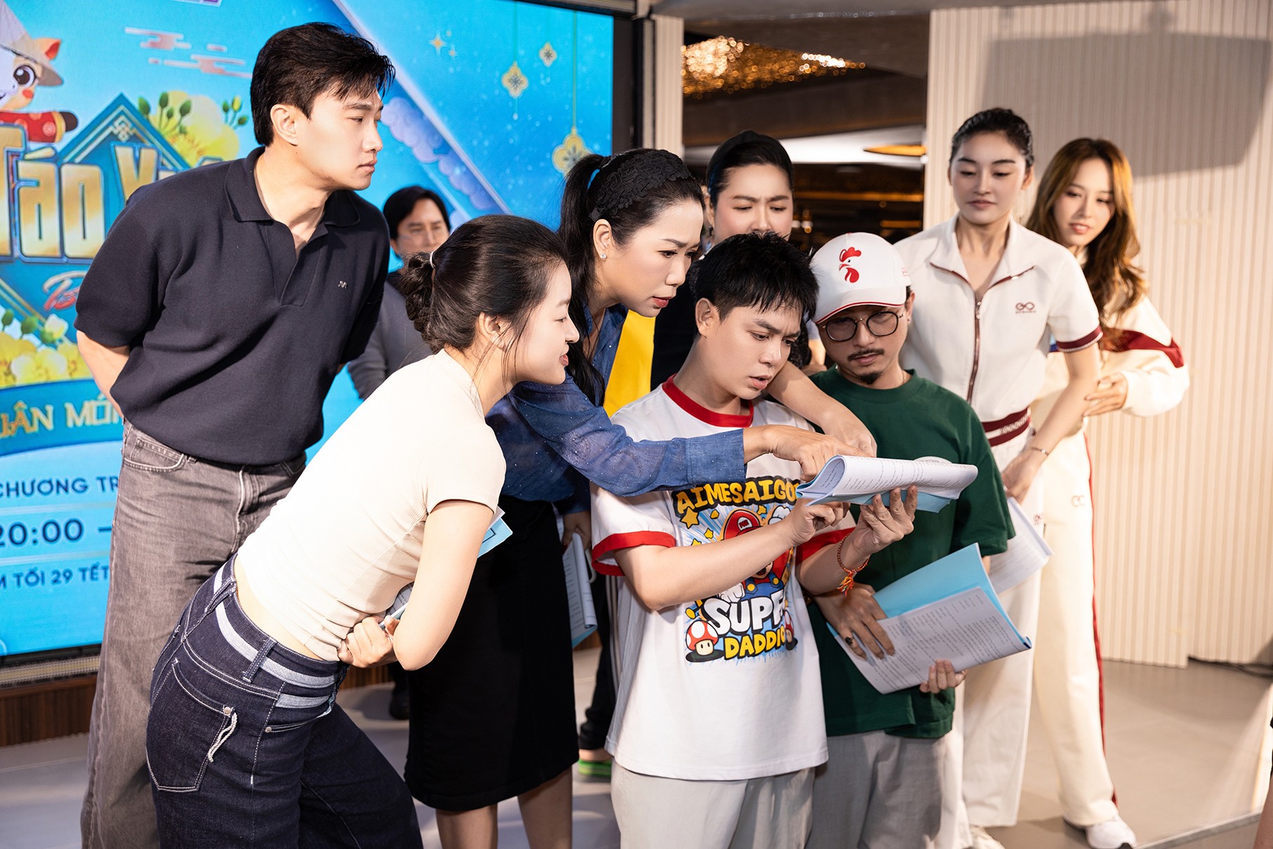 Quốc Trường, Lê Khánh cùng dàn nghệ sĩ hot tham gia 'Táo Xuân Bính Ngọ'