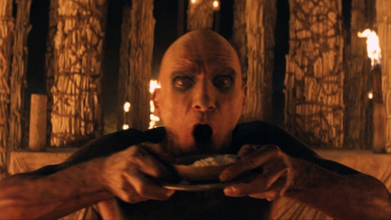 Khi ranh giới con người và Zombie bị xóa nhòa: Bromance không tưởng của '28 năm sau: Ngôi đền tử thần'