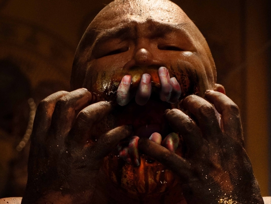 Vũ trụ kinh dị đình đám Thái Lan 'Chơi ngải' mở rộng với phần tiền truyện ghê rợn về cô giáo Panor