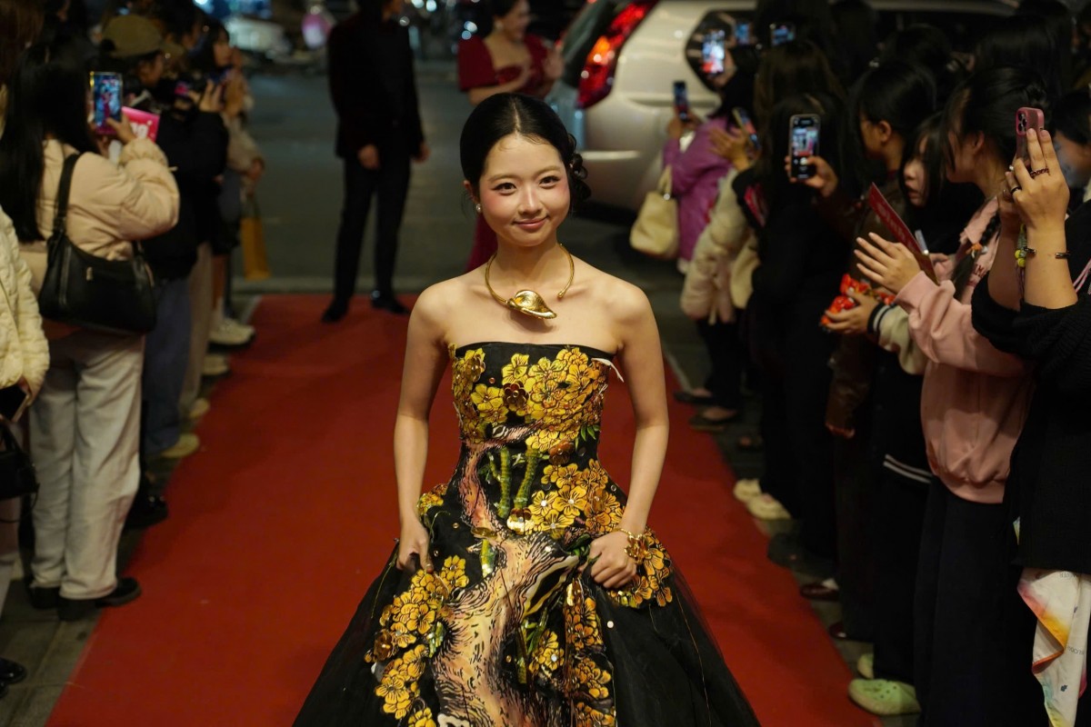 Thảm đỏ Lễ trao giải Cánh diều 2025: Nghệ sĩ hai miền Nam - Bắc gặp gỡ, ấm áp tình thân