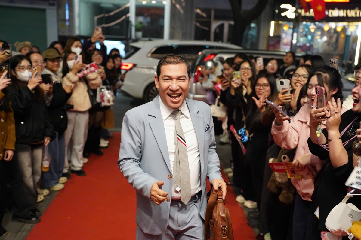 Thảm đỏ Lễ trao giải Cánh diều 2025: Nghệ sĩ hai miền Nam - Bắc gặp gỡ, ấm áp tình thân