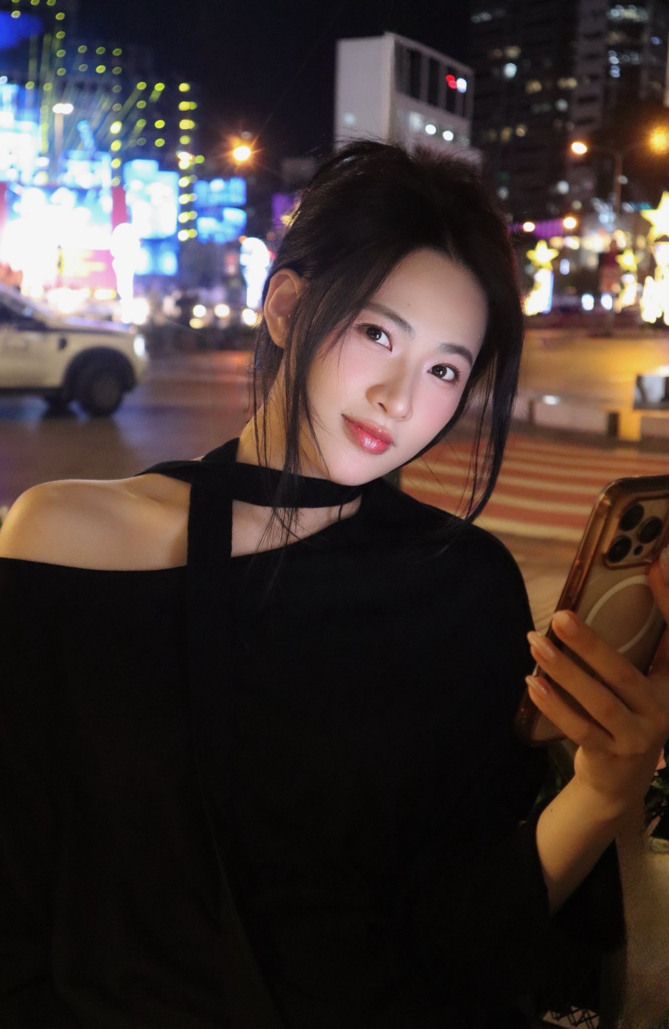 Sức hút từ vẻ đẹp đời thường của nàng thơ Minh Trang trước giờ phim lên sóng