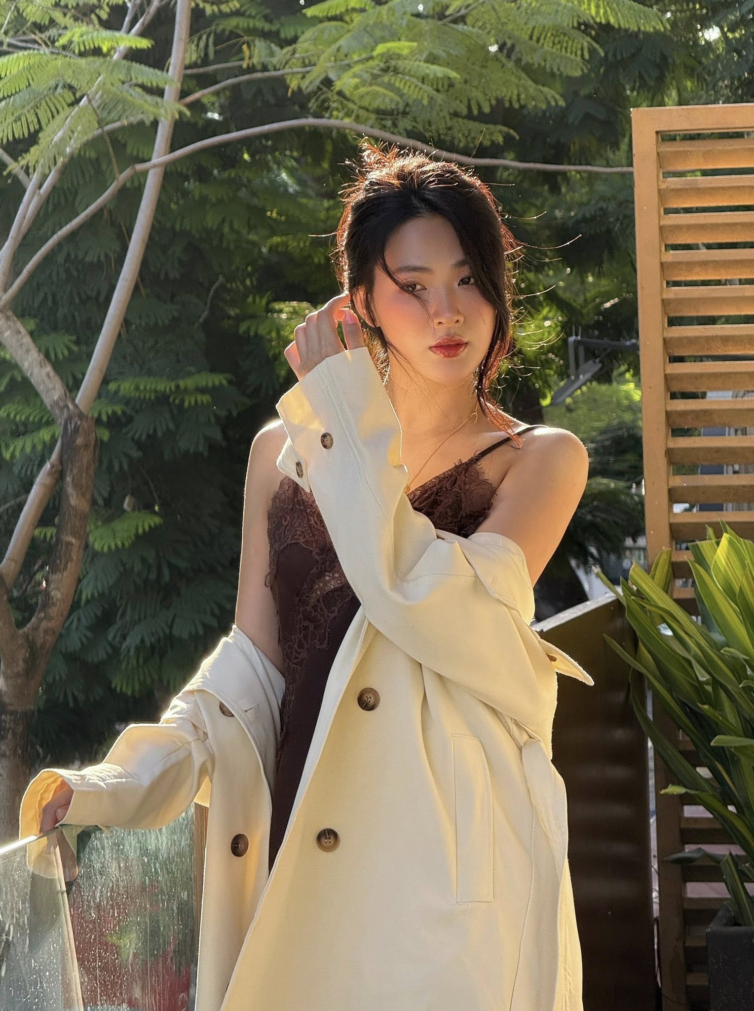 Sức hút từ vẻ đẹp đời thường của nàng thơ Minh Trang trước giờ phim lên sóng