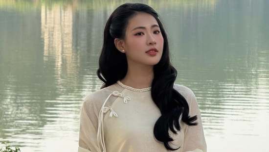 Sức hút từ vẻ đẹp đời thường của nàng thơ Minh Trang trước giờ phim lên sóng