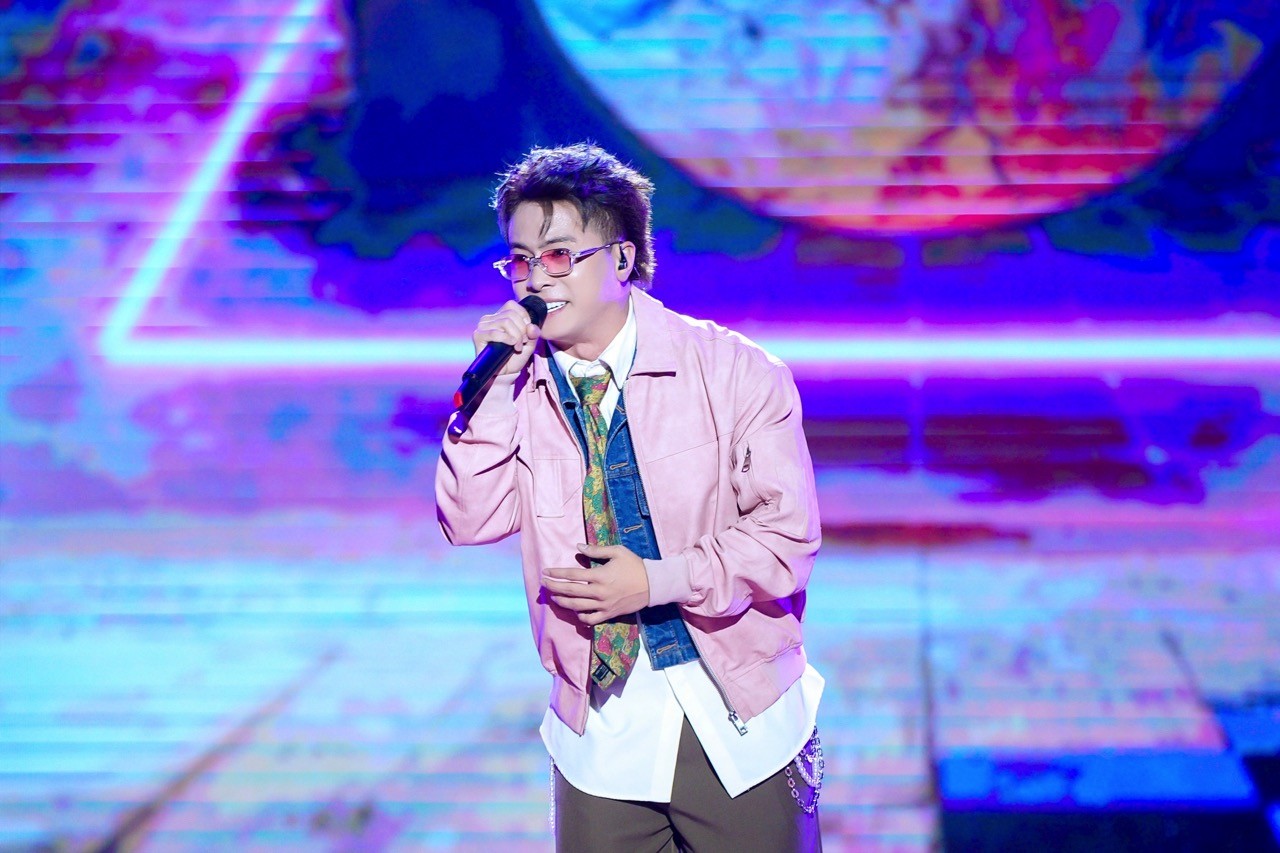 'Tỏa sáng sao đôi 2026': Trân Oanh hóa thôn nữ vùng cao, vừa hát vừa trình diễn vũ đạo, giành trọn điểm 10 của ba giám khảo