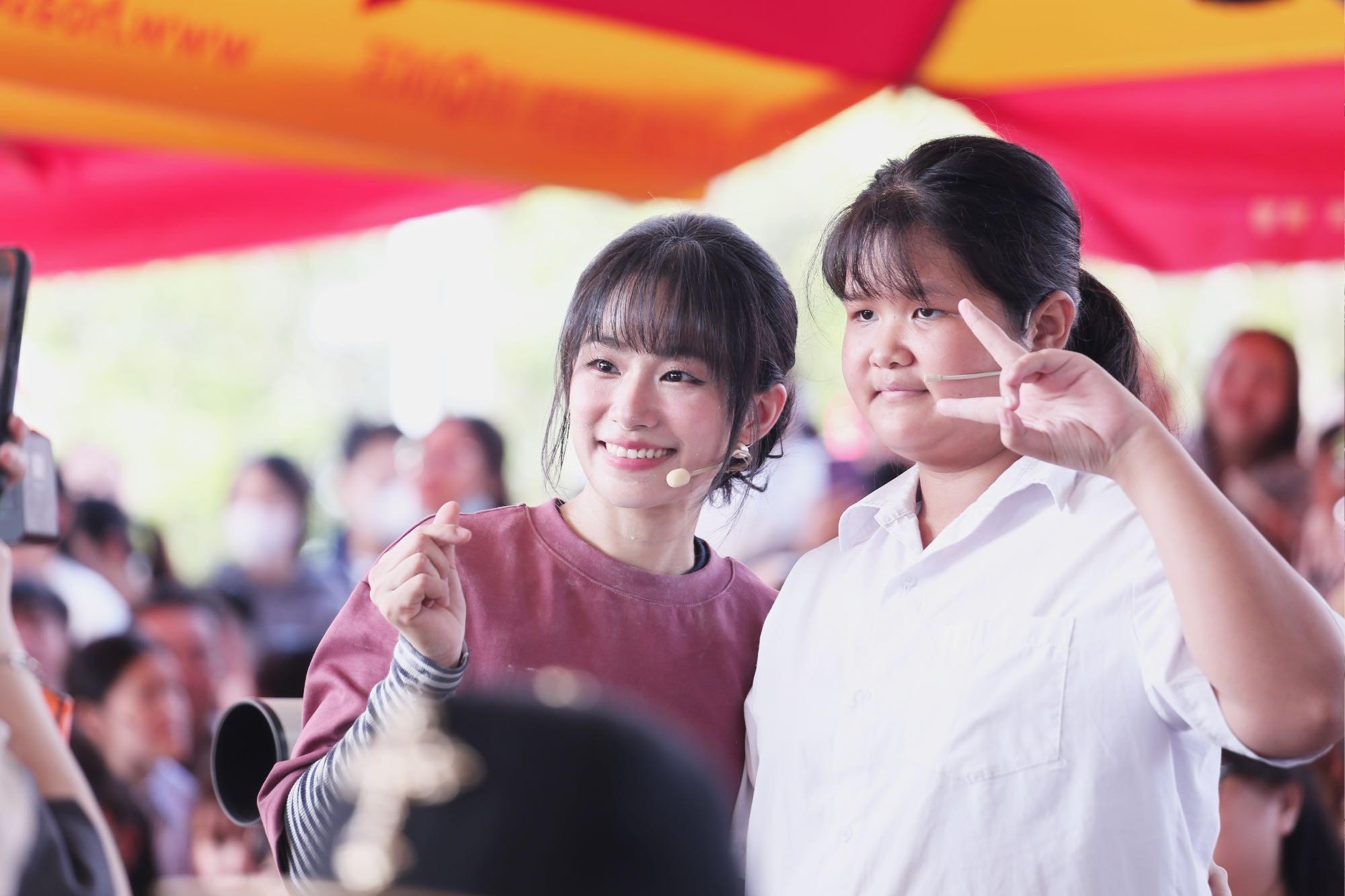 'Mái ấm gia đình Việt': Lương Bích Hữu không sợ mất hình tượng, chỉ sợ không giúp được trẻ mồ côi