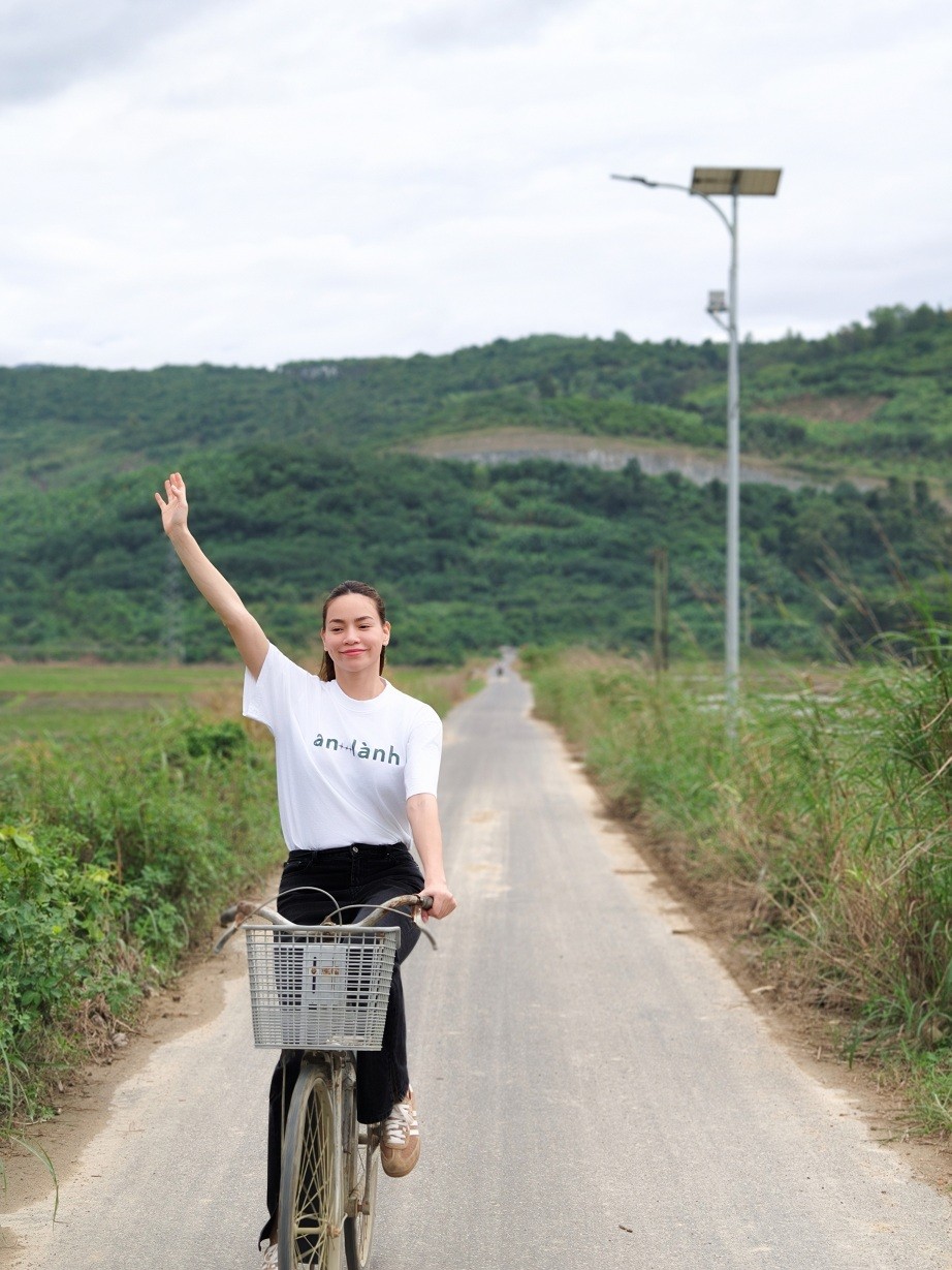 'Cho đi nhiều hơn': Hồ Ngọc Hà hội ngộ các tên tuổi đình đám trong màn kết hợp chấn động đầu năm 2026