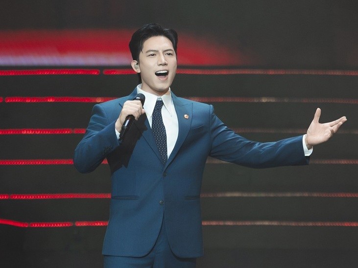 Anh Tú lần đầu trình diễn ca khúc mới hướng tới Đại hội Đảng toàn quốc XIV - 'Thưa Đảng'