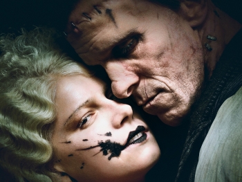 Bom tấn mới từ Warner Bros. mang một góc nhìn mới 'điên dại' hơn về cô dâu của quái vật Frankenstein