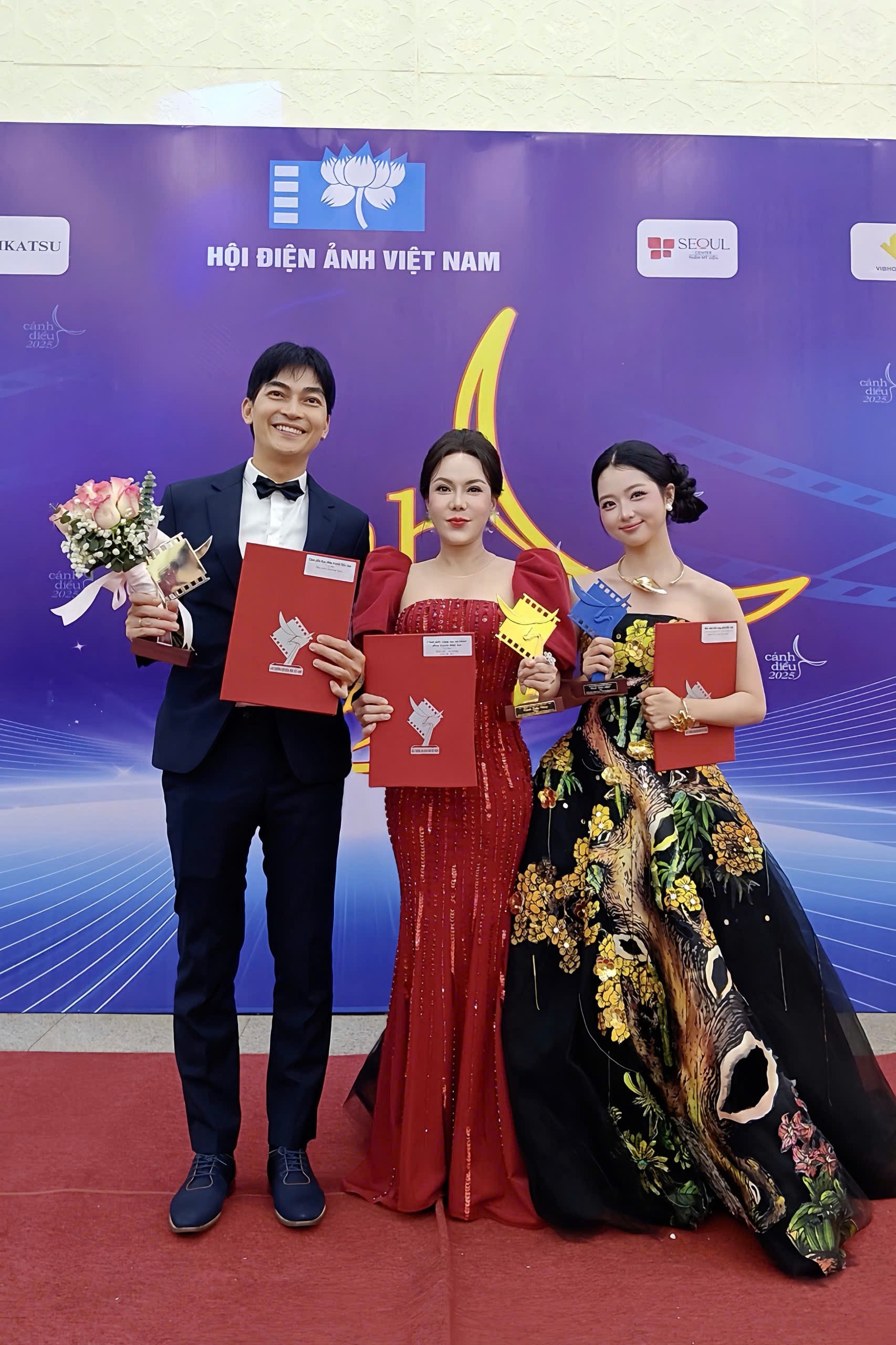 Việt Hương và mùa 'quả ngọt' sau hơn 30 năm bền bỉ với nghệ thuật