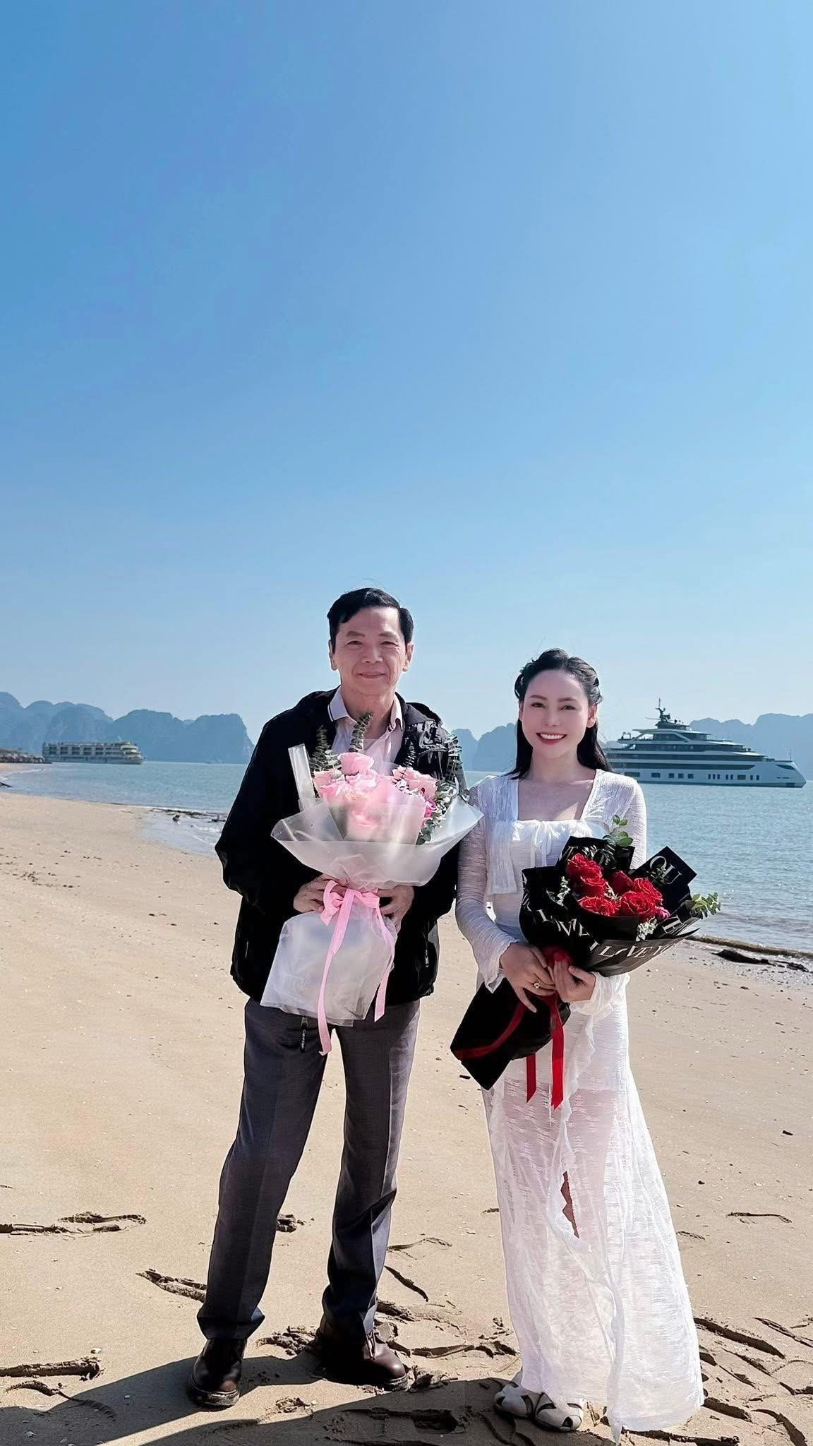 Nữ chủ tịch phim "Lằn ranh" gây chú ý với dòng trạng thái đầy tâm sự về tình yêu